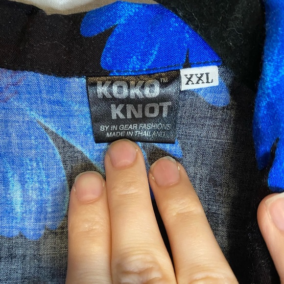 💙Vintage blue and black flower vest💙 - Picture 4 of 8